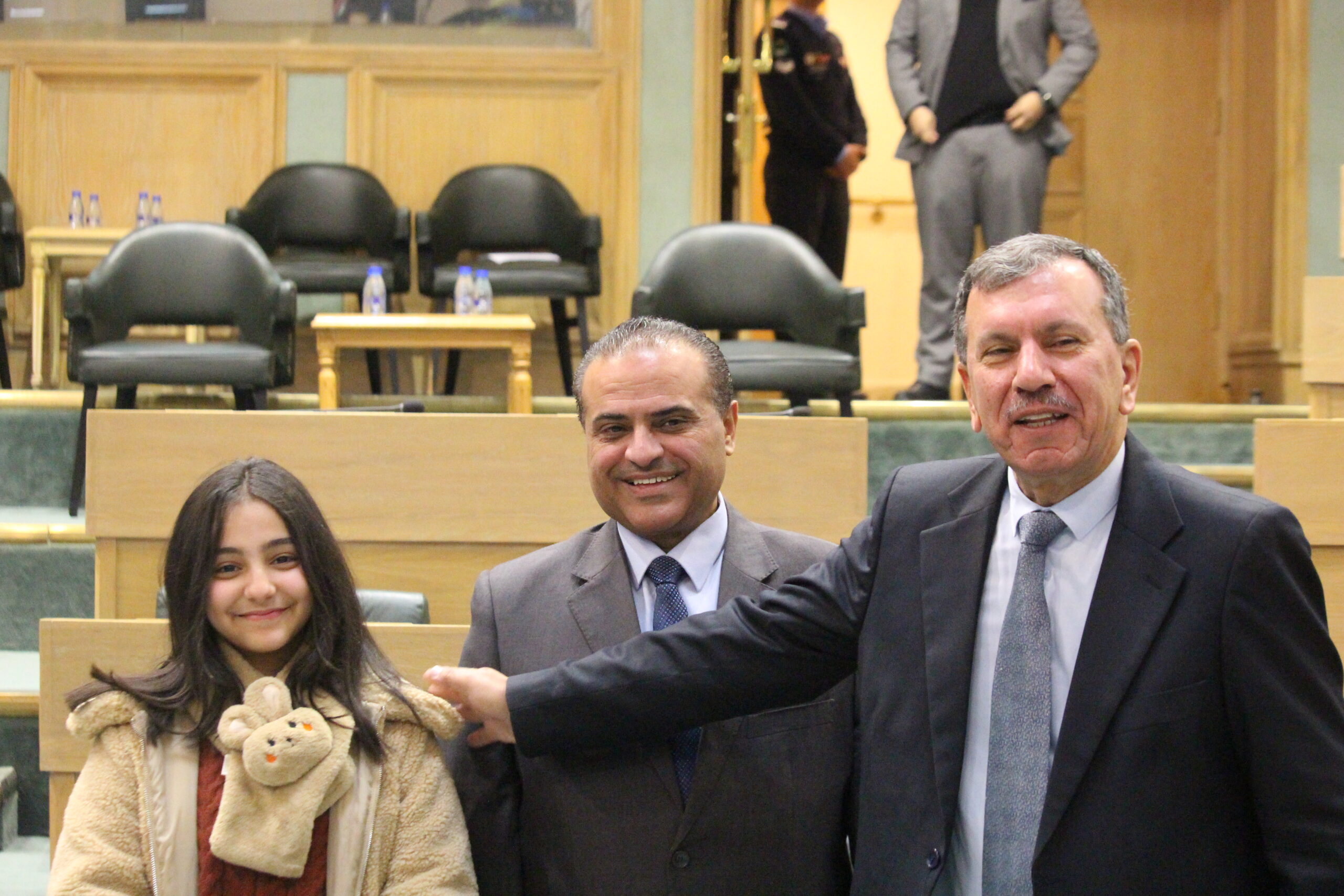 بالصور والفيديو… لقطات قبيل انطلاق جلسة النواب اليوم