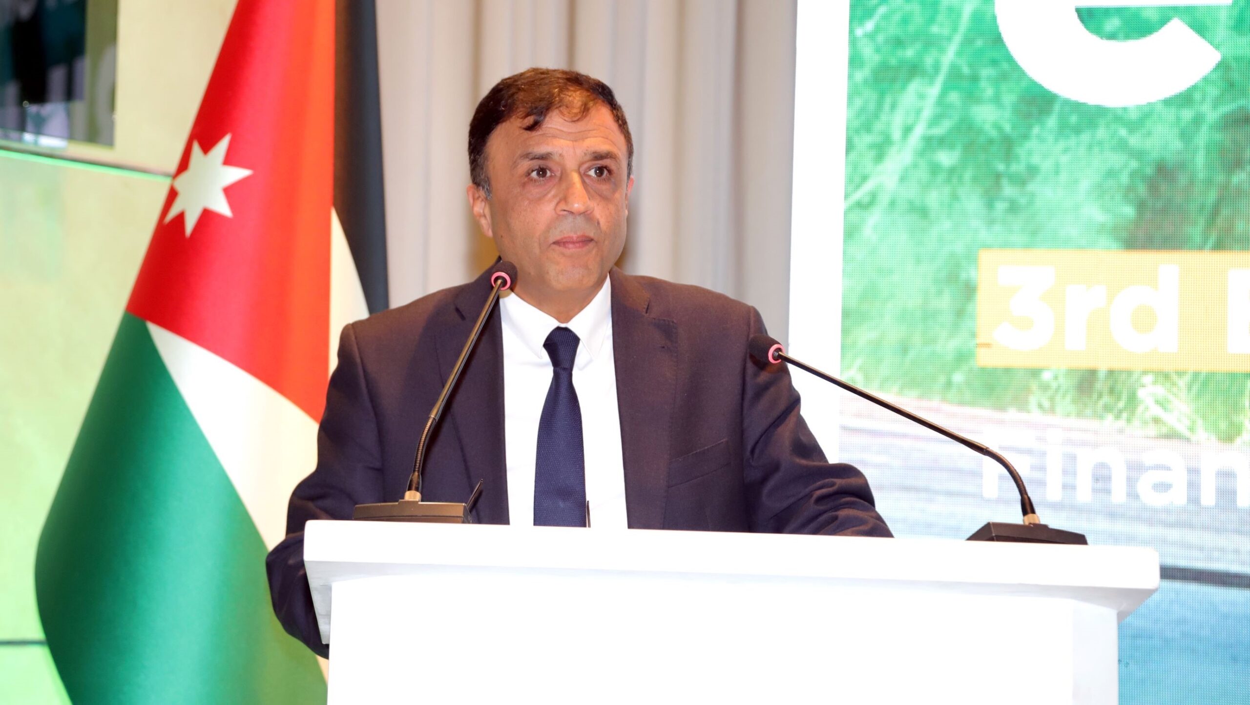 صورة حول : الأردن يسرّع التحول للنقل الكهربائي: منتدى تمويل الحافلات يحدد الفرص والتحديات الأردن يسرّع التحول للنقل الكهربائي: منتدى تمويل الحافلات يحدد الفرص والتحديات