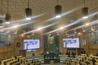 بالصور والفيديو… لقطات قبيل انطلاق جلسة النواب اليوم