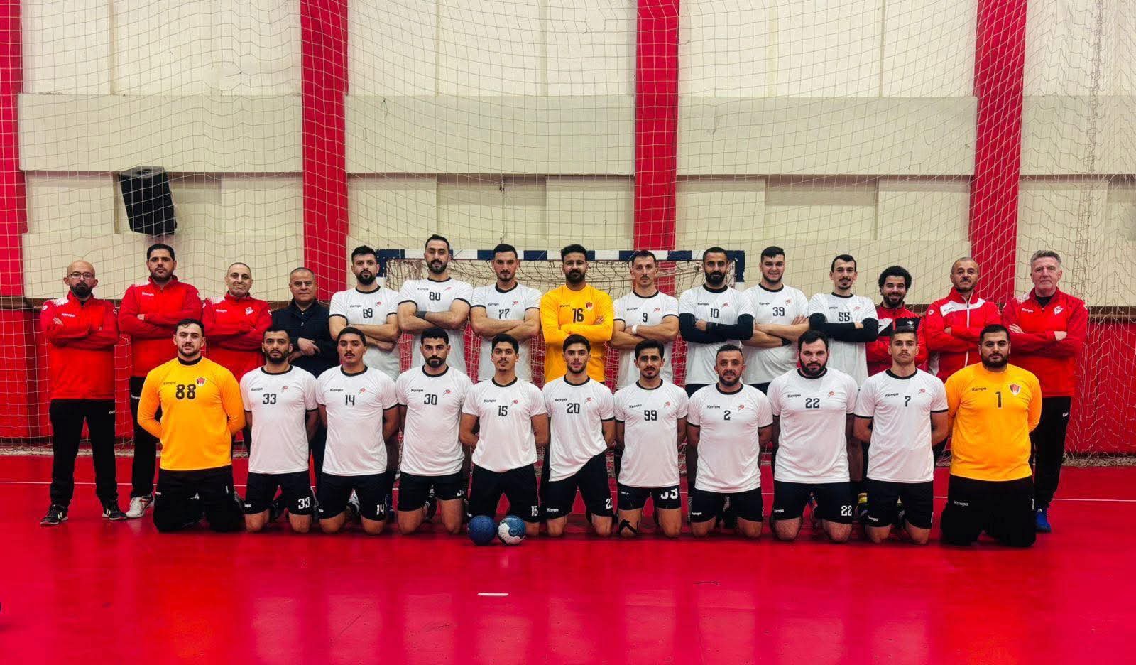 منتخب اليد يتخطى عمان ويتأهب لمواجهة هونغ كونغ في البطولة الآسيوية