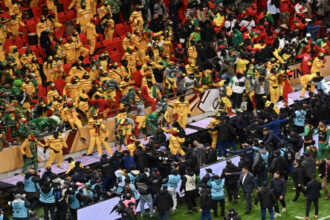 الشرطة المغربية توقف 19 مشجعًا سنغاليًا وجزائريًا على خلفية أعمال شغب في نهائي أمم إفريقيا