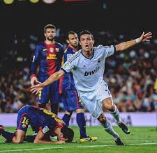 رونالدو كان قريبًا من برشلونة: الصفقة التي قد غيرت تاريخ كرة القدم