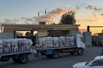 إسرائيل: فتح معبر رفح لعبور الأفراد فقط مشروط باستعادة جثمان آخر محتجز في غزة