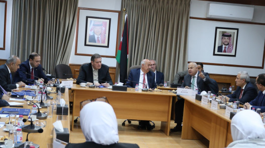 المركز الوطني لتنمية الموارد البشرية يطلق المرحلة التاسعة من الدراسات القطاعية