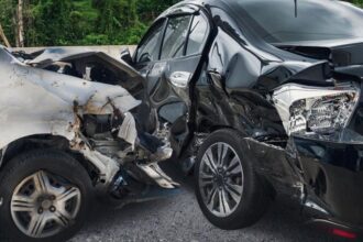 إدارة السير تحذر من مخاطر عدم ترك مسافة أمان بين المركبات