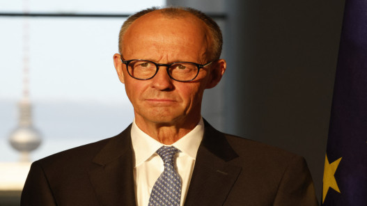 صورة حول : ميرتس: ألمانيا مستعدة للانضمام لمجلس السلام بعد تعديل هيكله الدستوري ميرتس: ألمانيا مستعدة للانضمام لمجلس السلام بعد تعديل هيكله الدستوري