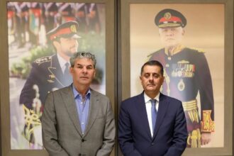 نائبان يقدمان استقالتهما من حزب