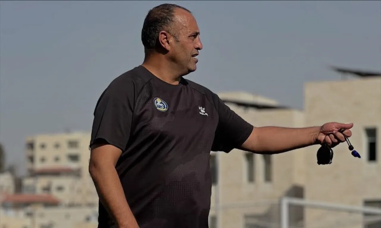 صورة حول : هيثم الشبول يودع السلط ويستعد لتجربة تدريبية جديدة في العراق هيثم الشبول يودع السلط ويستعد لتجربة تدريبية جديدة في العراق