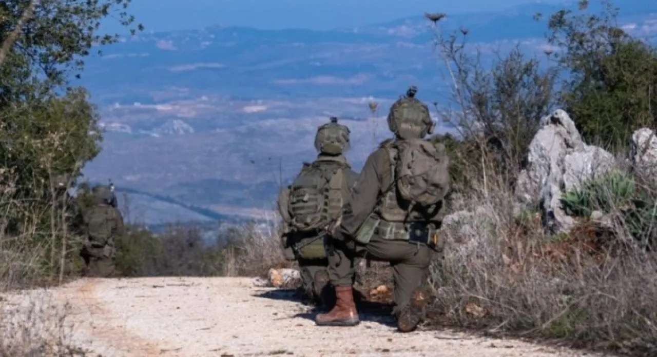 تحذير عاجل في ريف القنيطرة.. رش مواد مجهولة على الأراضي الزراعية من قبل طائرات إسرائيلية