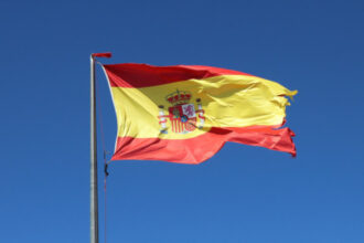 الشرطة الإسبانية تفكك شبكة دولية لتهريب الكوكايين وتصادر 10 أطنان وتعتقل 105 أشخاص