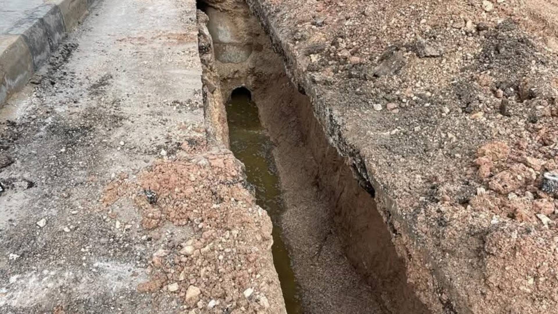 صورة حول : مياه اليرموك تبدأ تركيب خط صرف صحي جديد في إربد بتكلفة 56 ألف دينار مياه اليرموك تبدأ تركيب خط صرف صحي جديد في إربد بتكلفة 56 ألف دينار