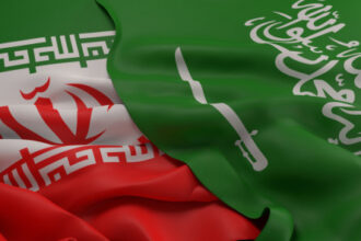 ولي العهد السعودي يتلقى اتصالاً من الرئيس الإيراني ويؤكد دعم الحوار لحل الخلافات الإقليمية