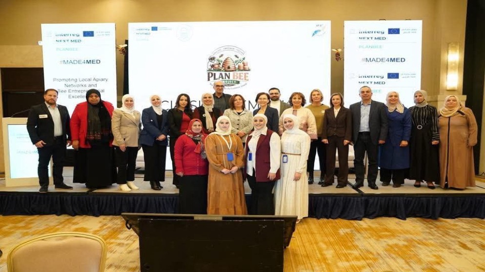 صورة حول : "بلان بي" مشروع أردني جديد لتعزيز اقتصاد النحل المستدام "بلان بي" مشروع أردني جديد لتعزيز اقتصاد النحل المستدام