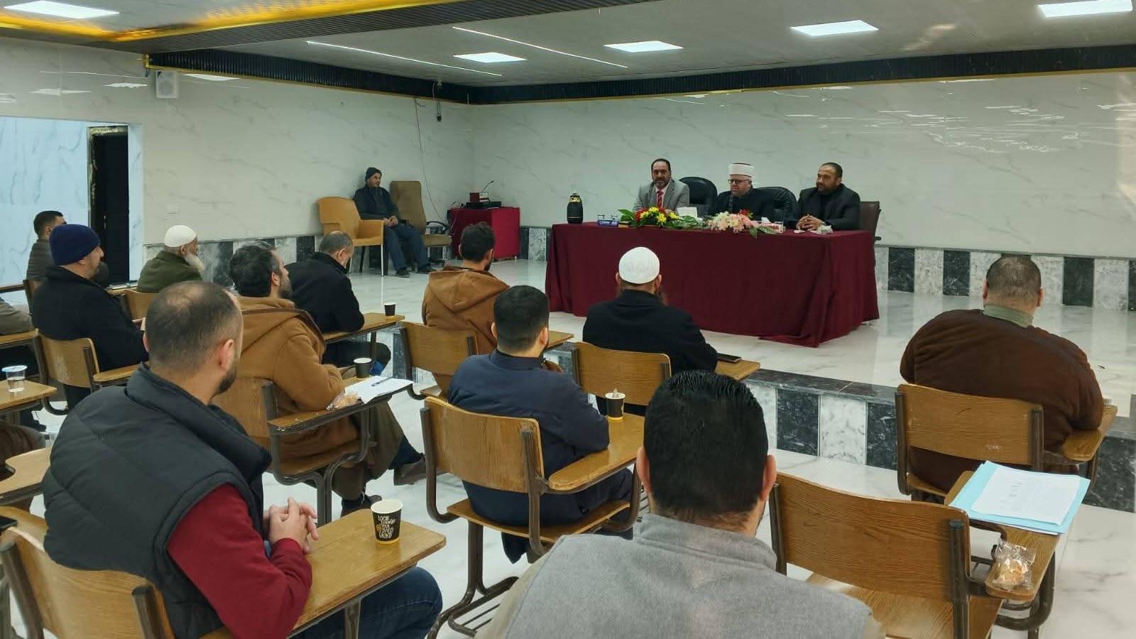 صورة حول : افتتاح الدورة الفقهية التأسيسية الثانية لتطوير كفاءات الأئمة في لواء الكورة افتتاح الدورة الفقهية التأسيسية الثانية لتطوير كفاءات الأئمة في لواء الكورة