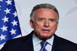 اجتماعات أميركية – روسية في فلوريدا تمهيداً لمباحثات أبو ظبي حول تسوية الحرب في أوكرانيا