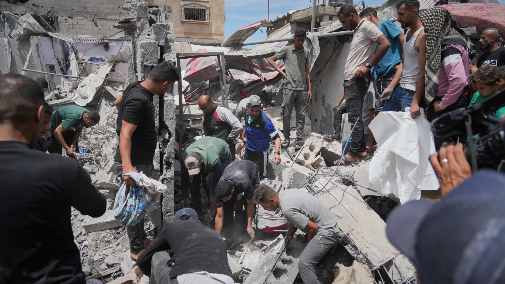 ارتفاع حصيلة الشهداء في غزة إلى 31 قتيلاً جراء الغارات الإسرائيلية