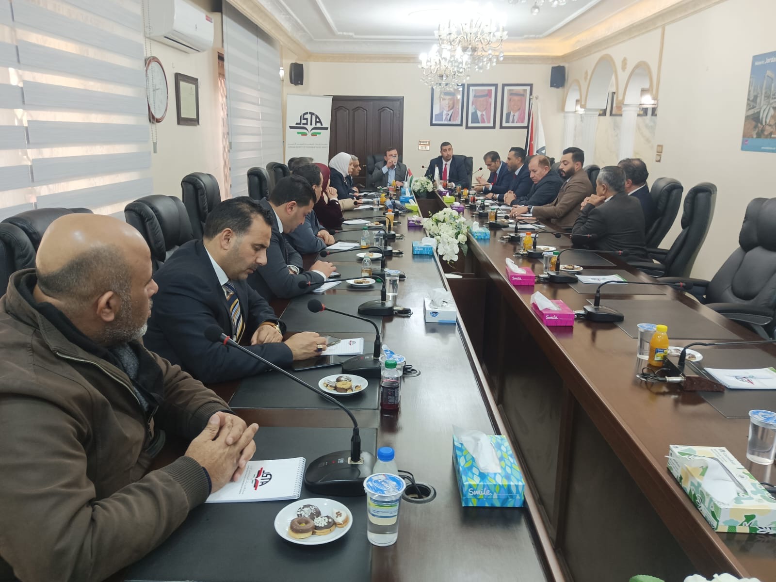 "السياحة النيابية" تزور جمعية وكلاء السياحة