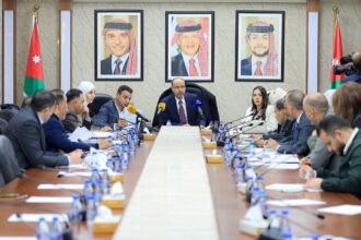 "المالية النيابية" تناقش تقرير ديوان المحاسبة لسنة 2024 المتعلق بوزارة الصناعة والتجارة