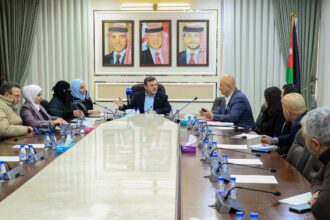 " السياحة النيابية" تلتقي شركة «تكرم» لخدمات المطار