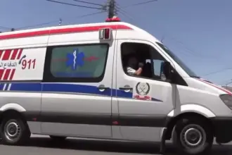 وفاة وثلاث إصابات بحادث تصادم بالعدسية