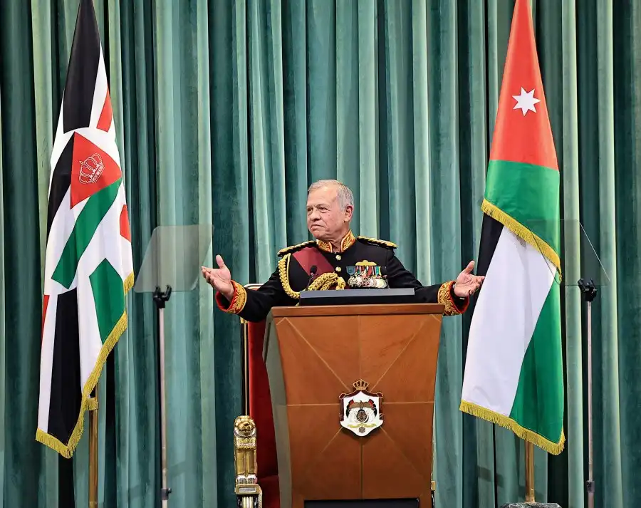 عاجل -ترامب يدعو الملك للانضمام لمجلس السلام