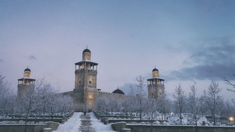 طقس بارد اليوم وزخات مطر متوقعة