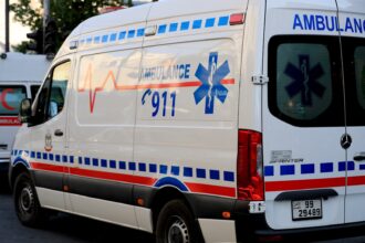 وفاتان وخمس إصابات وضبط مركبات مسرعة