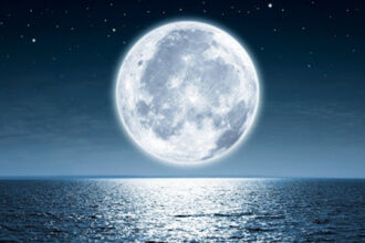 “قِران تاسع… برد لاسع”: اقتران القمر في سماء الأردن