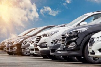 شركة سيارات شهيرة تستدعي أكثر من نصف مليون سيارة