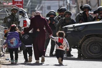 الأونروا تحذر من "حرب صامتة" في الضفة الغربية