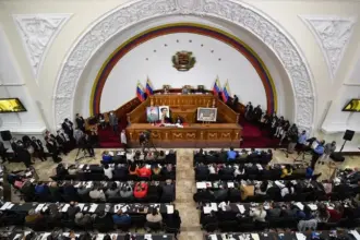 البرلمان الفنزويلي يقر قانون العفو بالإجماع