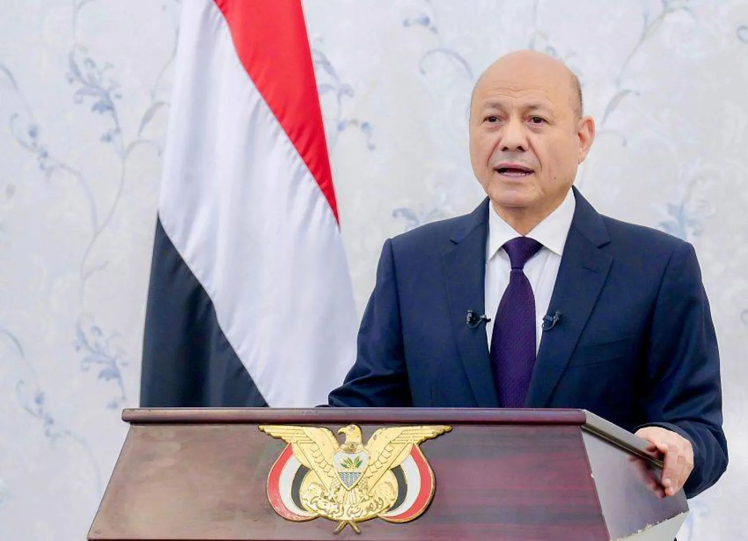 اليمن.. رشاد العليمي يشكل الحكومة الجديدة برئاسة الزنداني