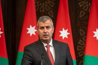 ما السر الذي يخفيه وزير الطاقة ..ما بقدر احكي الأرقام قدام العلن