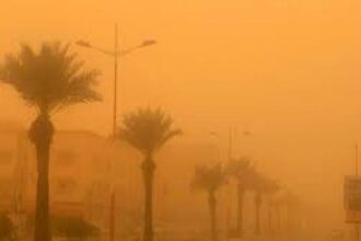 انخفاض ملموس السبت وتحذيرات من الغبار