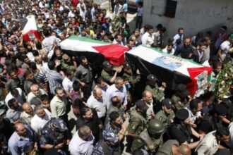 قصف مدفعي إسرائيلي يودي بحياة ستة فلسطينيين