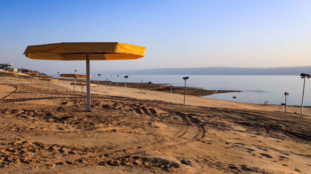 تطوير شامل لشاطئ البحر الميت استعداداً لعيد الفطر