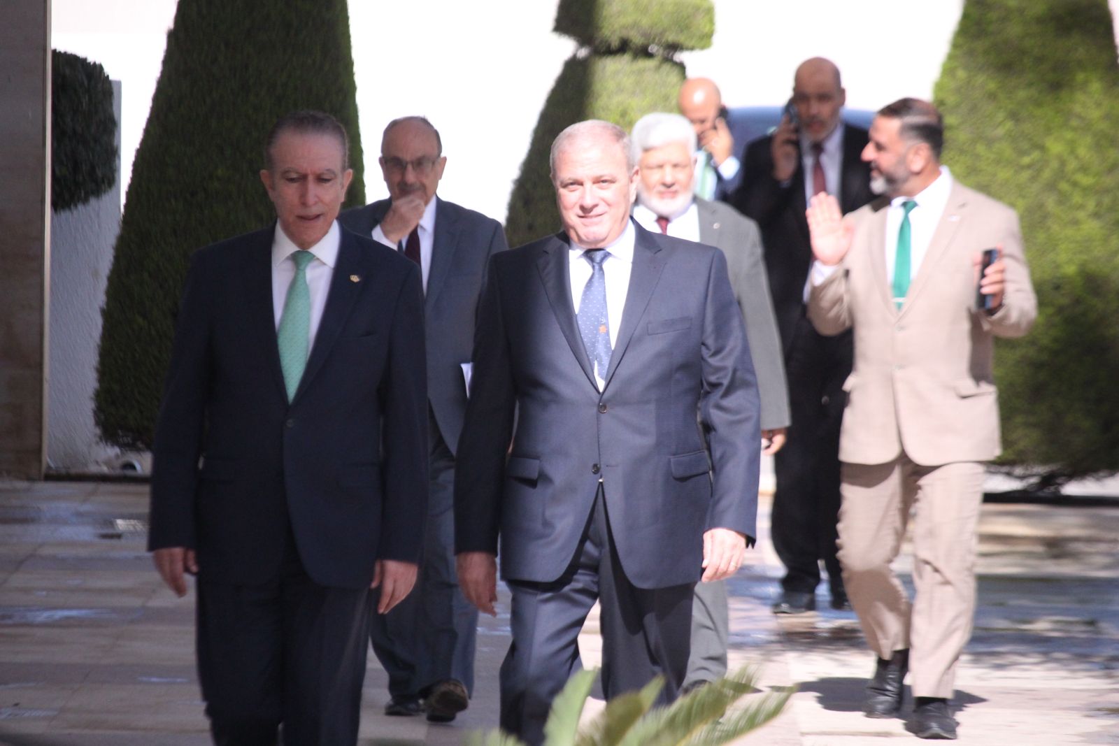 لقطات قبيل انطلاق جلسة النواب اليوم