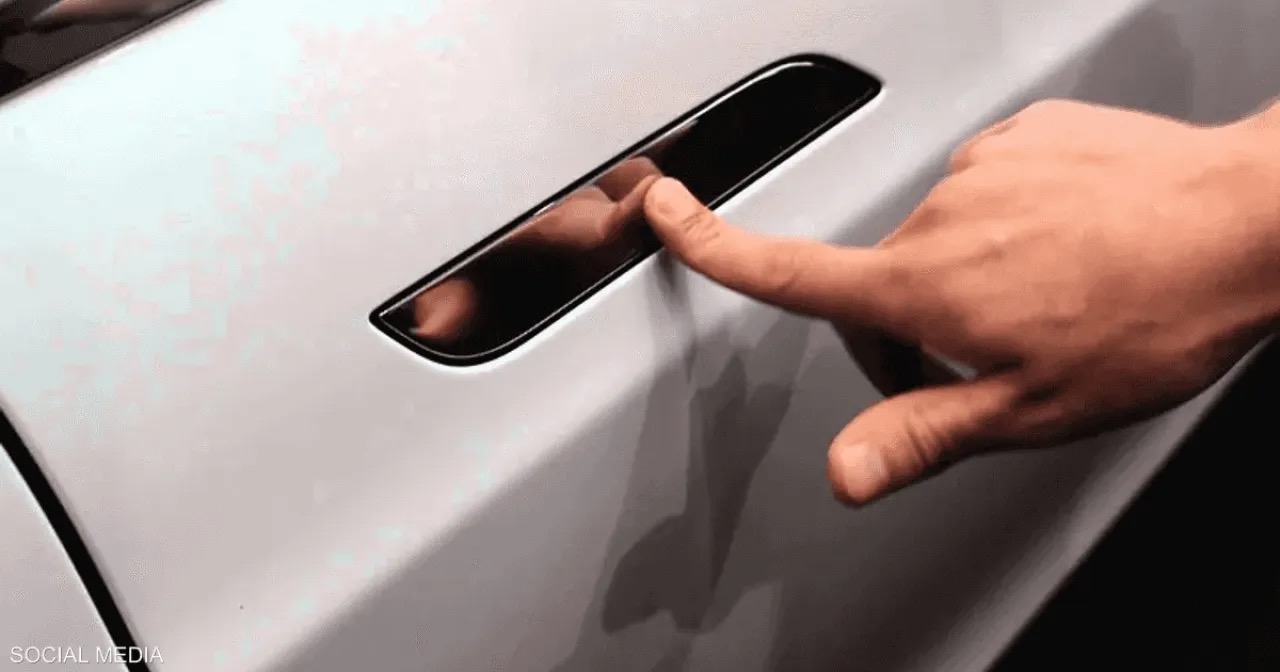 صورة حول : الصين تحظر مقابض الأبواب المخفية في السيارات لهذا السبب الصين تحظر مقابض الأبواب المخفية في السيارات لهذا السبب