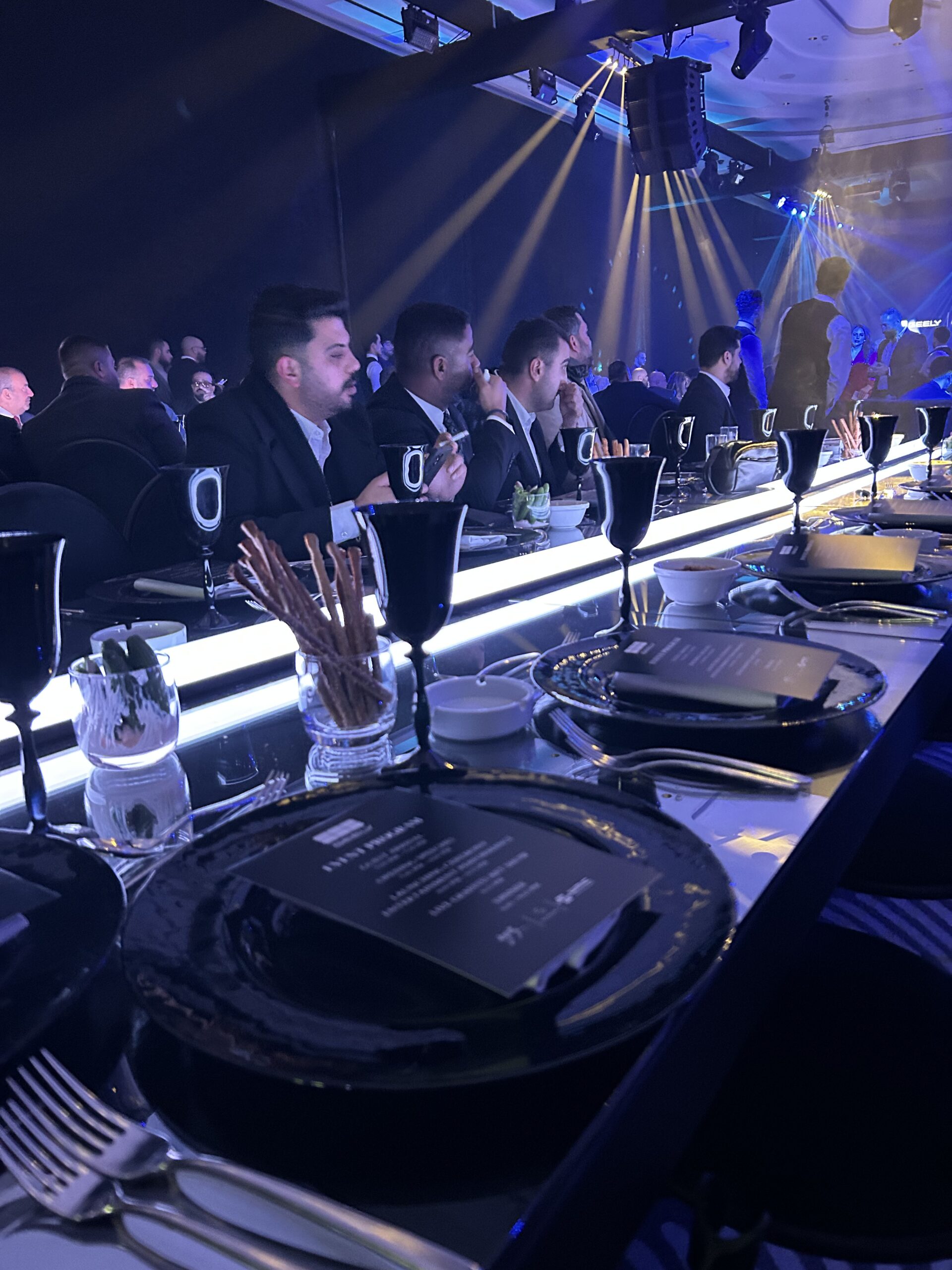 بالفيديو والصور .. جيلي EX2مصمّمة لعصر جديد من التنقّل الحضري