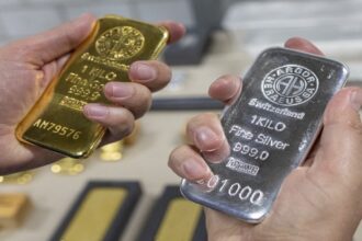 انخفاض اسعار الذهب مع صعود الدولار