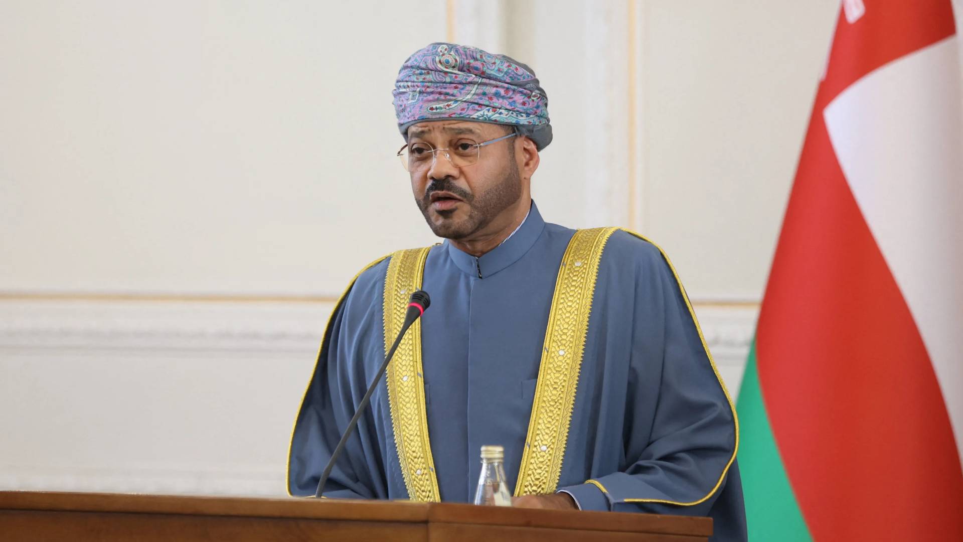 صورة حول : وزير خارجية عمان: إيران توافق على عدم الاحتفاظ بمخزون اليورانيوم المخصب وزير خارجية عمان: إيران توافق على عدم الاحتفاظ بمخزون اليورانيوم المخصب