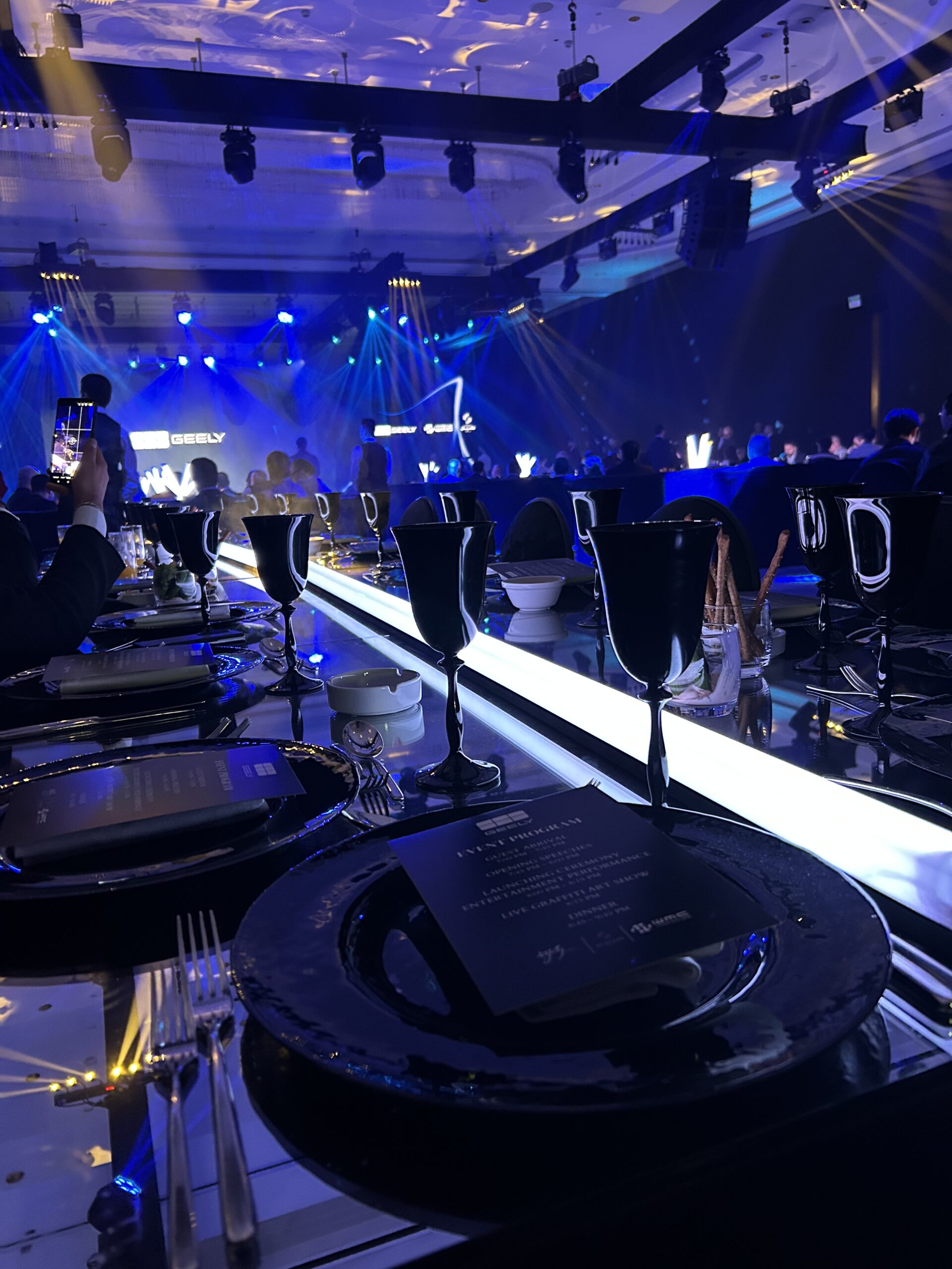 بالفيديو والصور .. جيلي EX2مصمّمة لعصر جديد من التنقّل الحضري