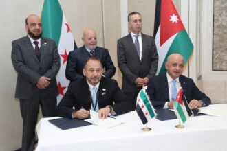 تجارتا عمّان ودمشق توقّعان اتفاقية توأمة لتعزيز التعاون الاقتصادي والتجاري بين الجانبين