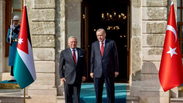 عاجل | مباحثات ثنائية بين الملك و أردوغان في إسطنبول