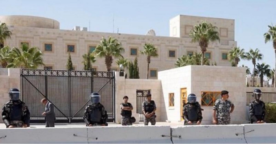 صورة حول : السفارة الأميركية في عمّان تطبق “البقاء في المنزل” وتحذيرات مماثلة بقطر والبحرين السفارة الأميركية في عمّان تطبق “البقاء في المنزل” وتحذيرات مماثلة بقطر والبحرين