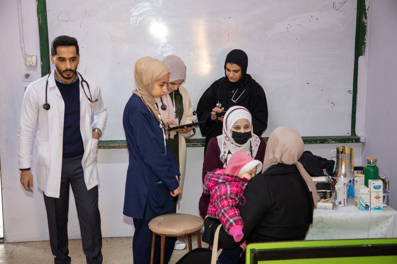 في عيد ميلاد جلالة الملك… الجامعة الهاشمية تجسّد نهج العطاء الملكي بحملة طبية إنسانية