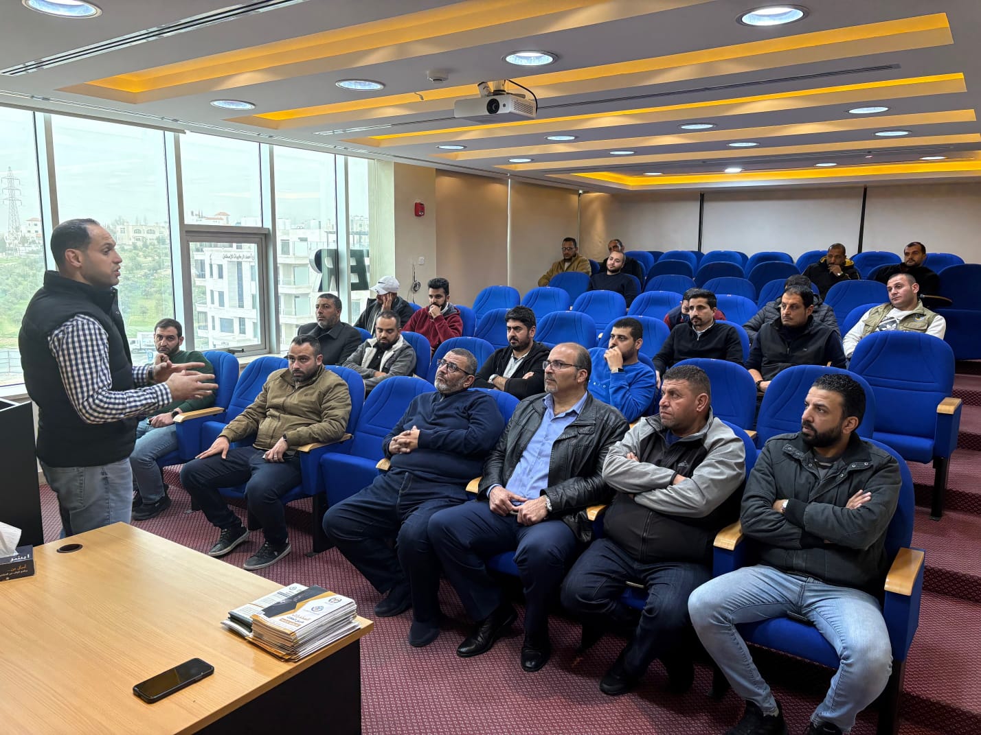 محاضرة توعويه "آفة المخدرات وأثرها على الفرد والمجتمع" لدى شركة المناصير