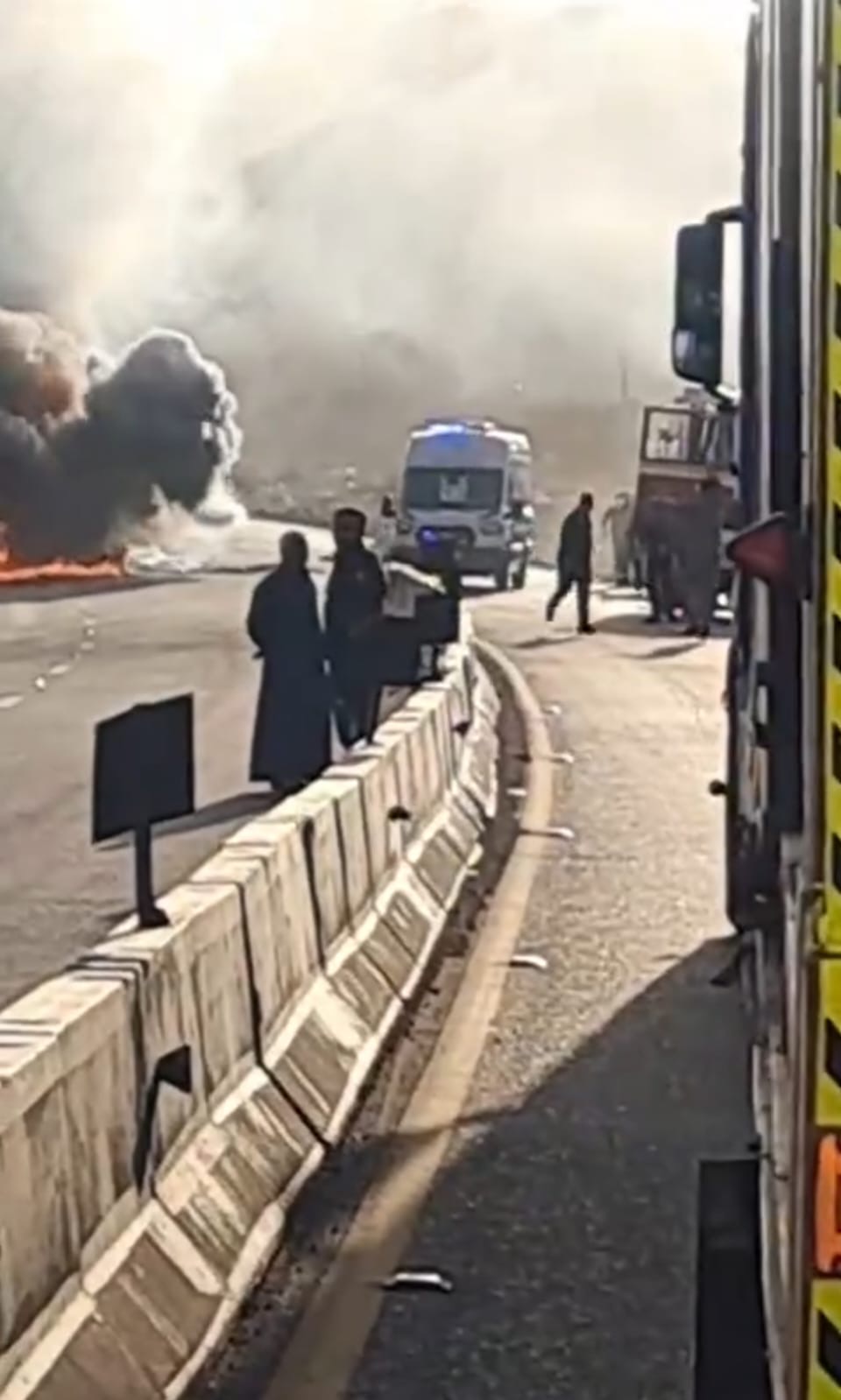 صورة حول : تصادم صهريج غاز وتريلا في العقبة يتسبب باشتعال المركبتين تصادم صهريج غاز وتريلا في العقبة يتسبب باشتعال المركبتين