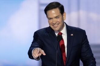 روبيو يؤكد استقرار العلاقات الأميركية–الصينية قبل زيارة ترامب