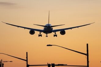 كندا تُبادر لإجلاء موظفيها الدبلوماسيين وعائلاتهم من إسرائيل